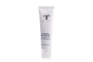 Amandola Milk Cleanser Tamaño de viaje 60 mL